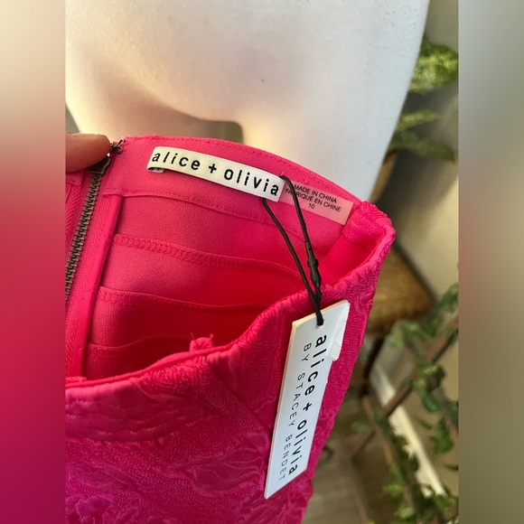 ▪️NWT Alice + Olivia Perla Strapless Dress - Picture 14 of 14